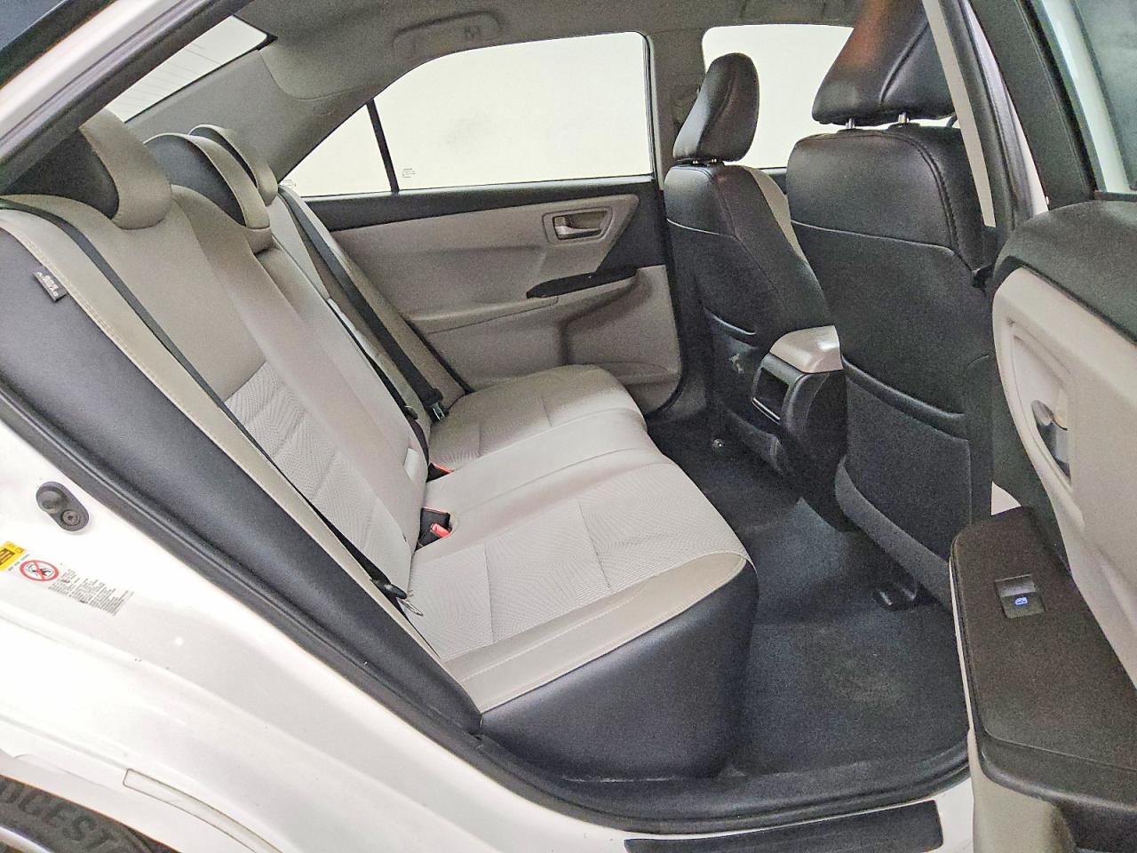 2016 TOYOTA CAMRY