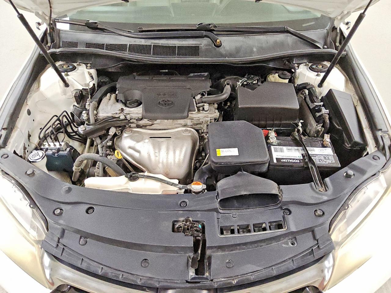 2016 TOYOTA CAMRY