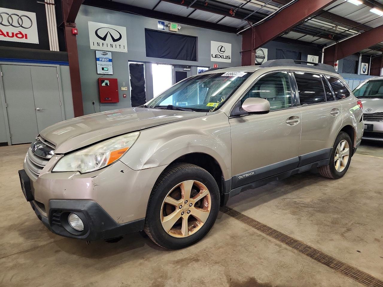 2014 SUBARU OUTBACK