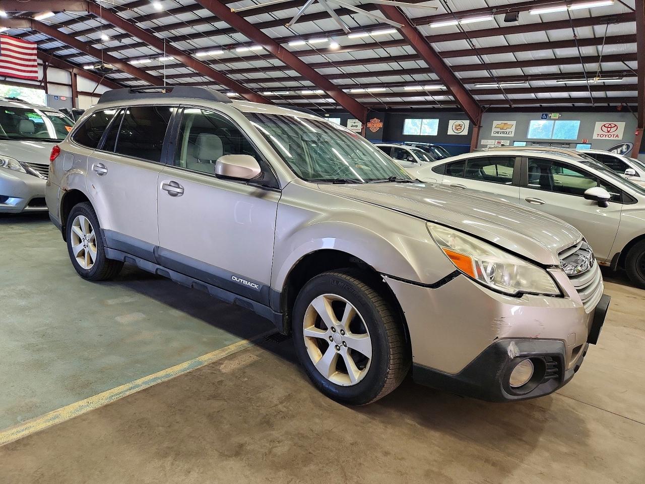2014 SUBARU OUTBACK