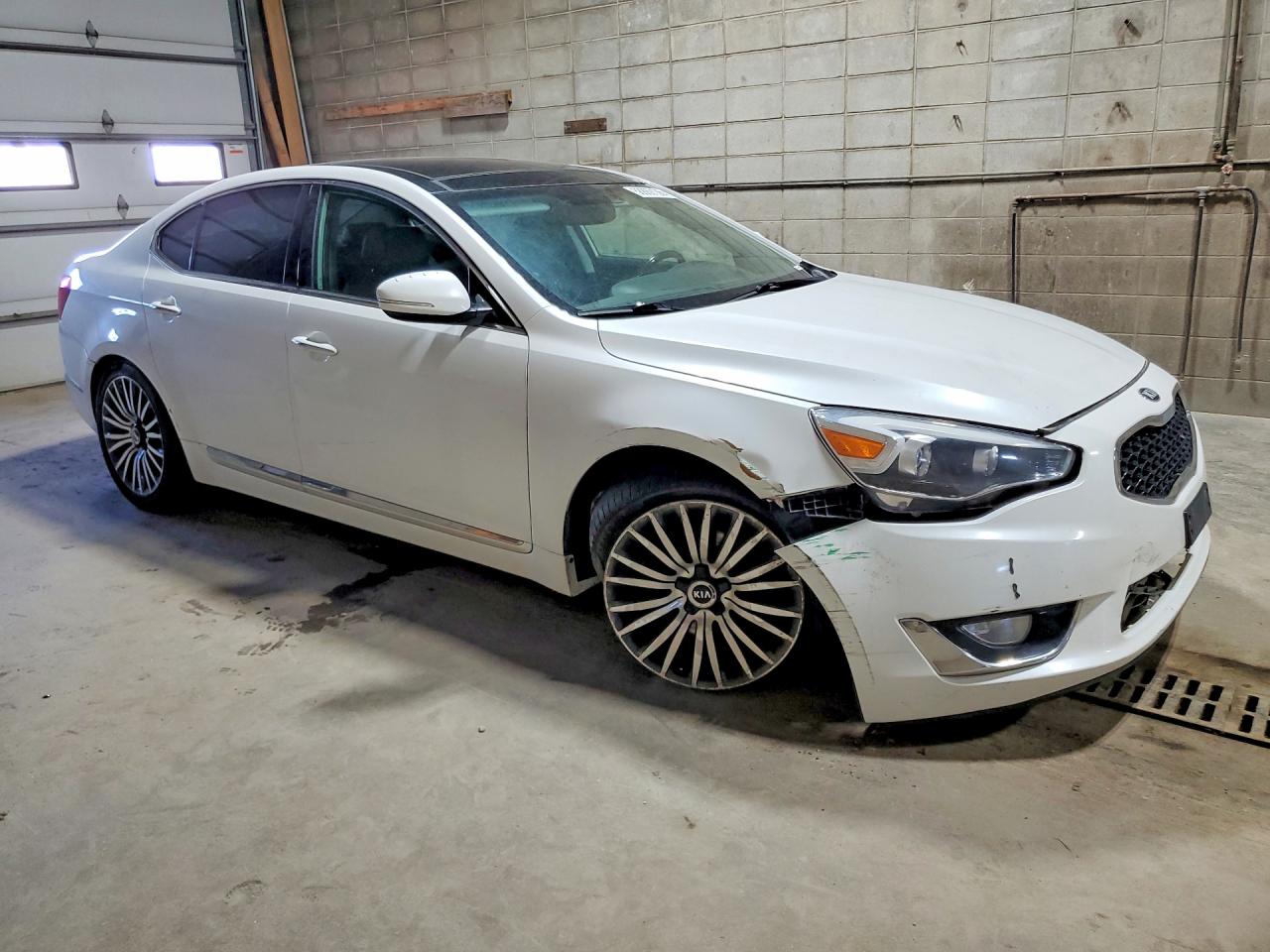 2014 KIA CADENZA