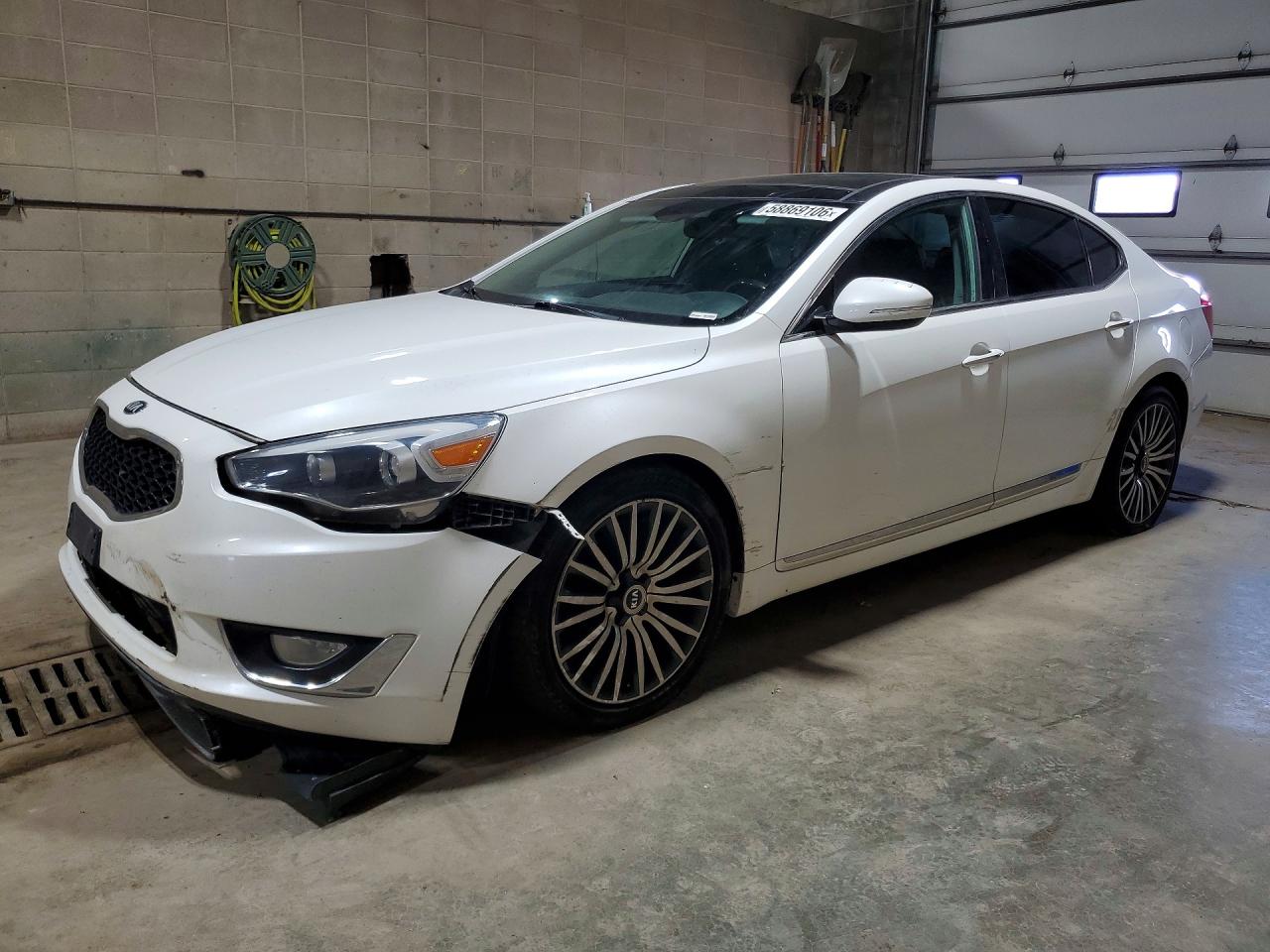 2014 KIA CADENZA