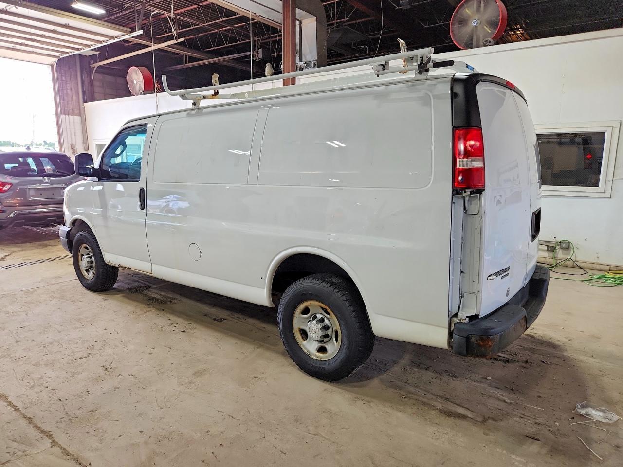 2016 CHEVROLET EXPRESS