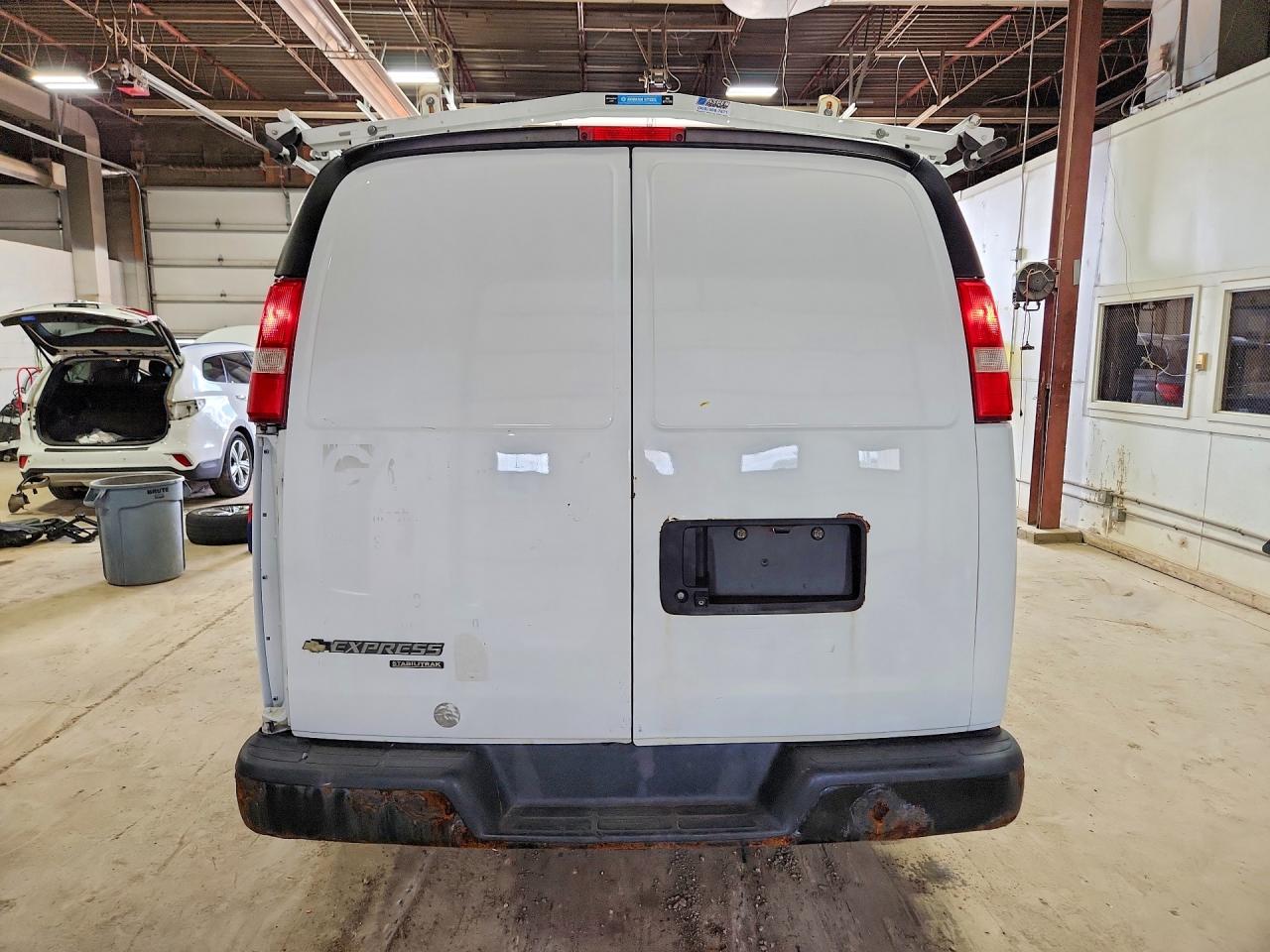 2016 CHEVROLET EXPRESS