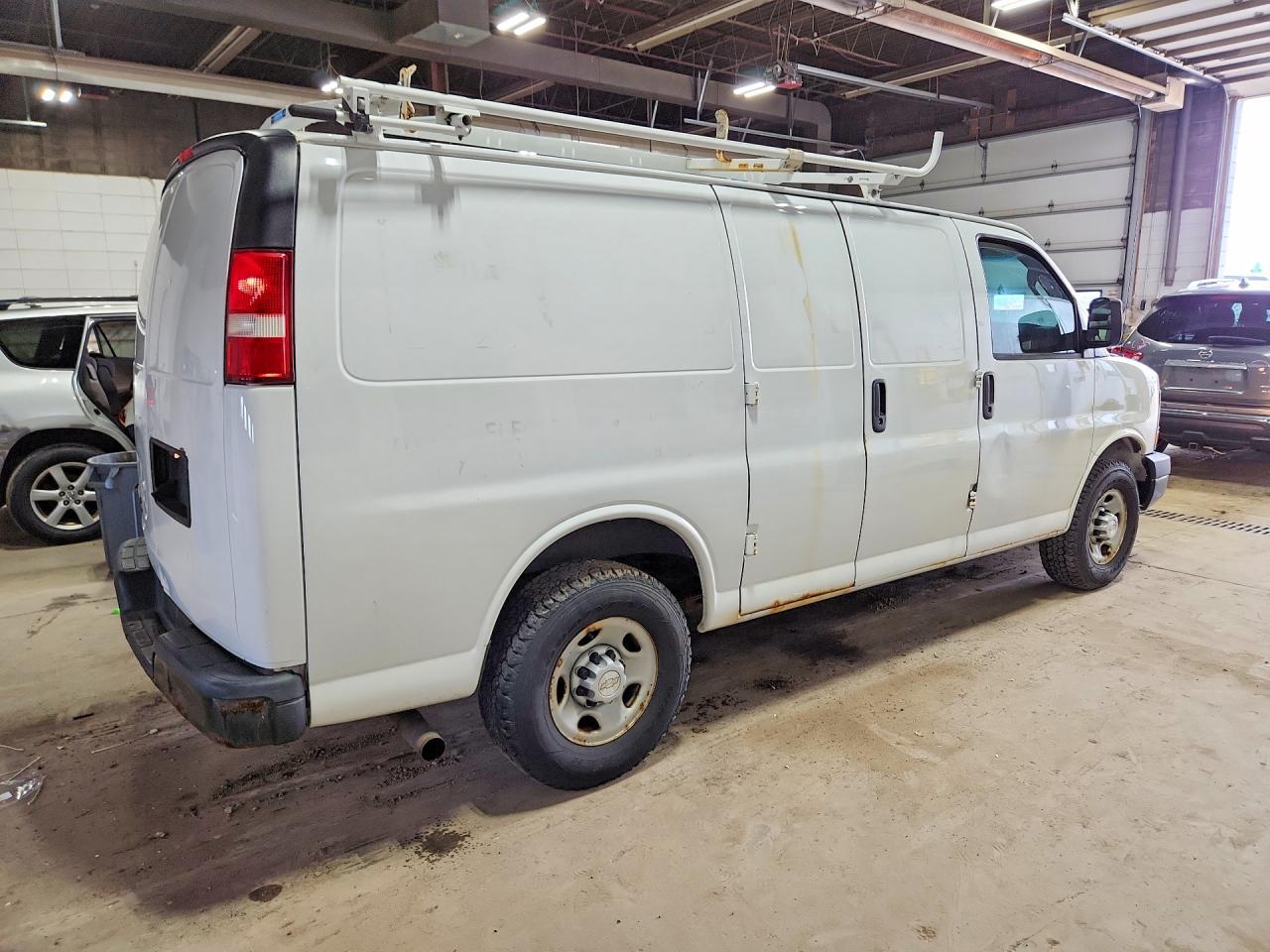 2016 CHEVROLET EXPRESS