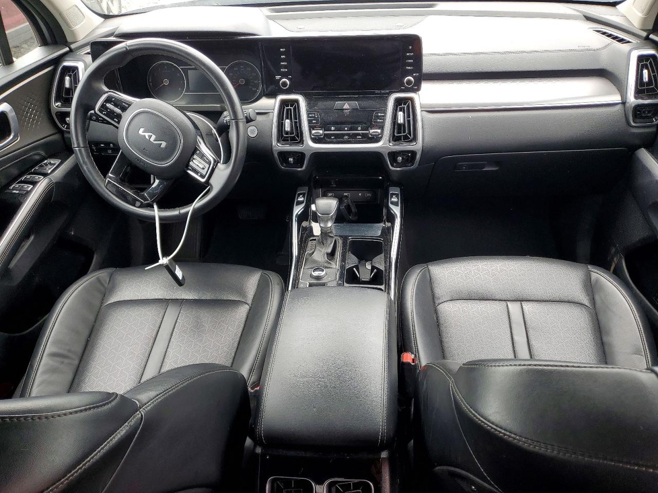 2022 KIA SORENTO