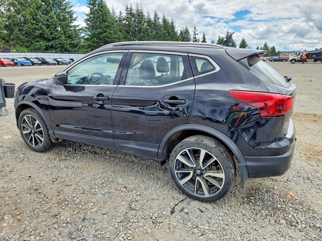 2018 NISSAN ROGUE