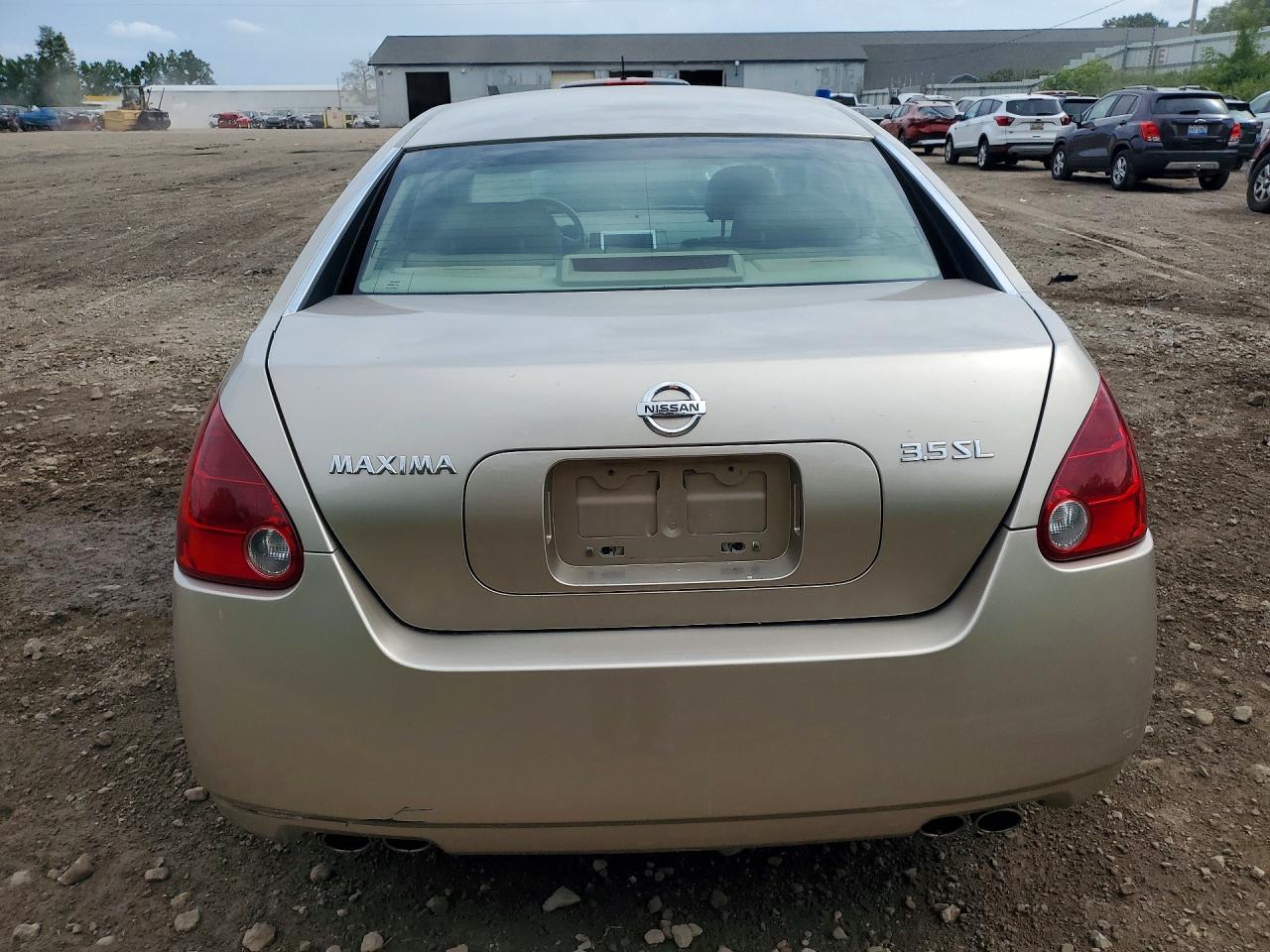 2005 NISSAN MAXIMA