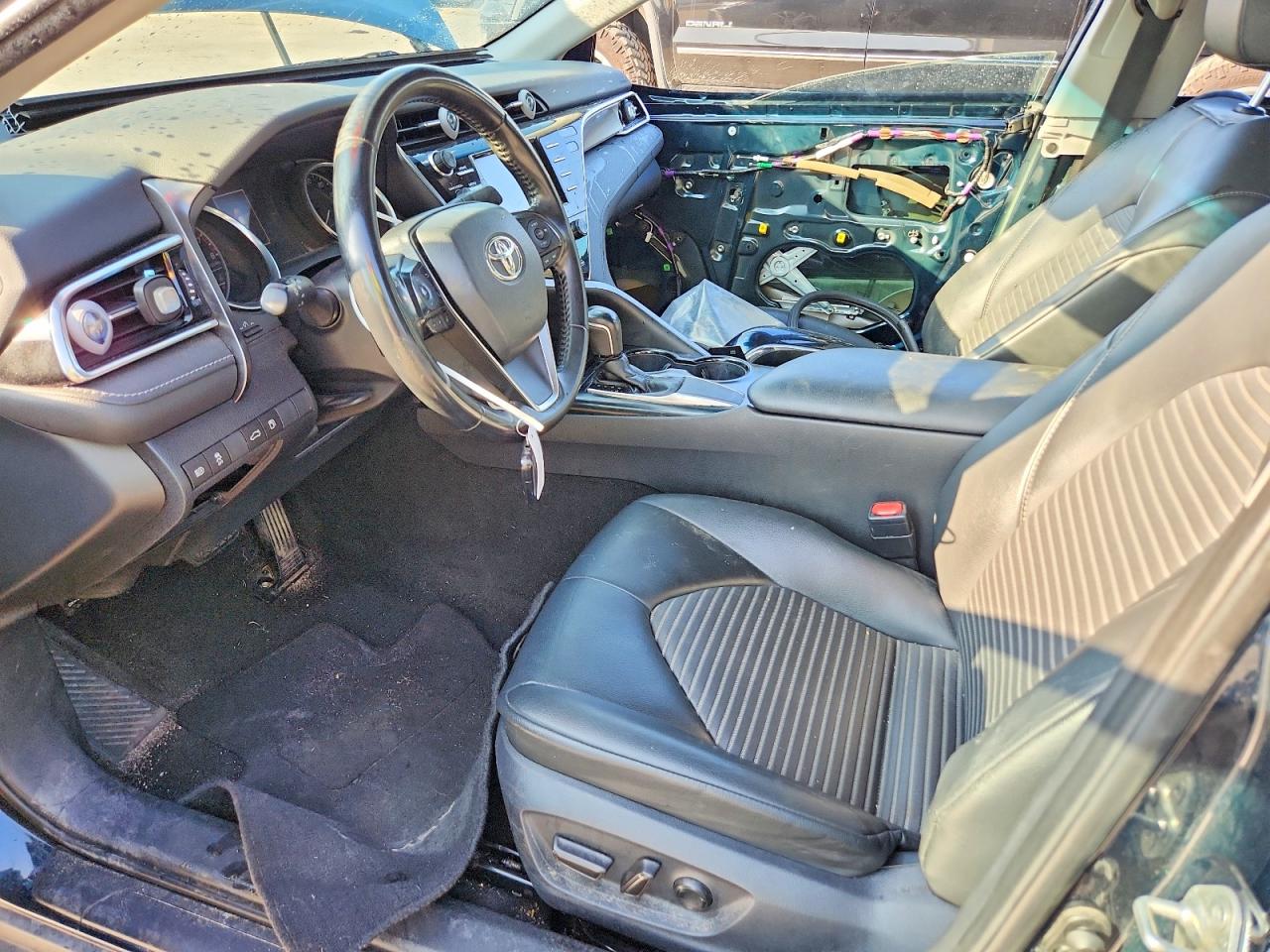 2018 TOYOTA CAMRY