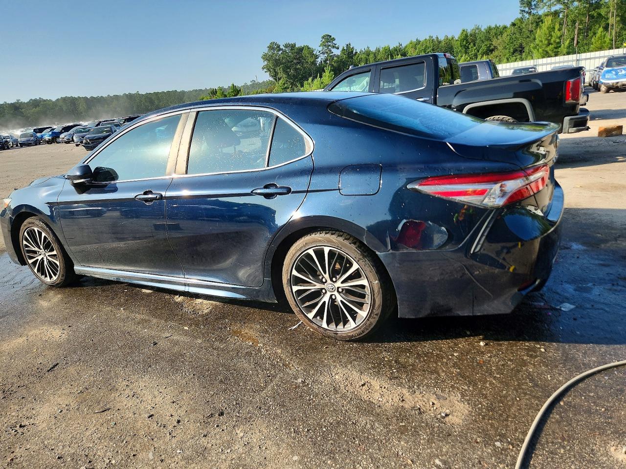2018 TOYOTA CAMRY