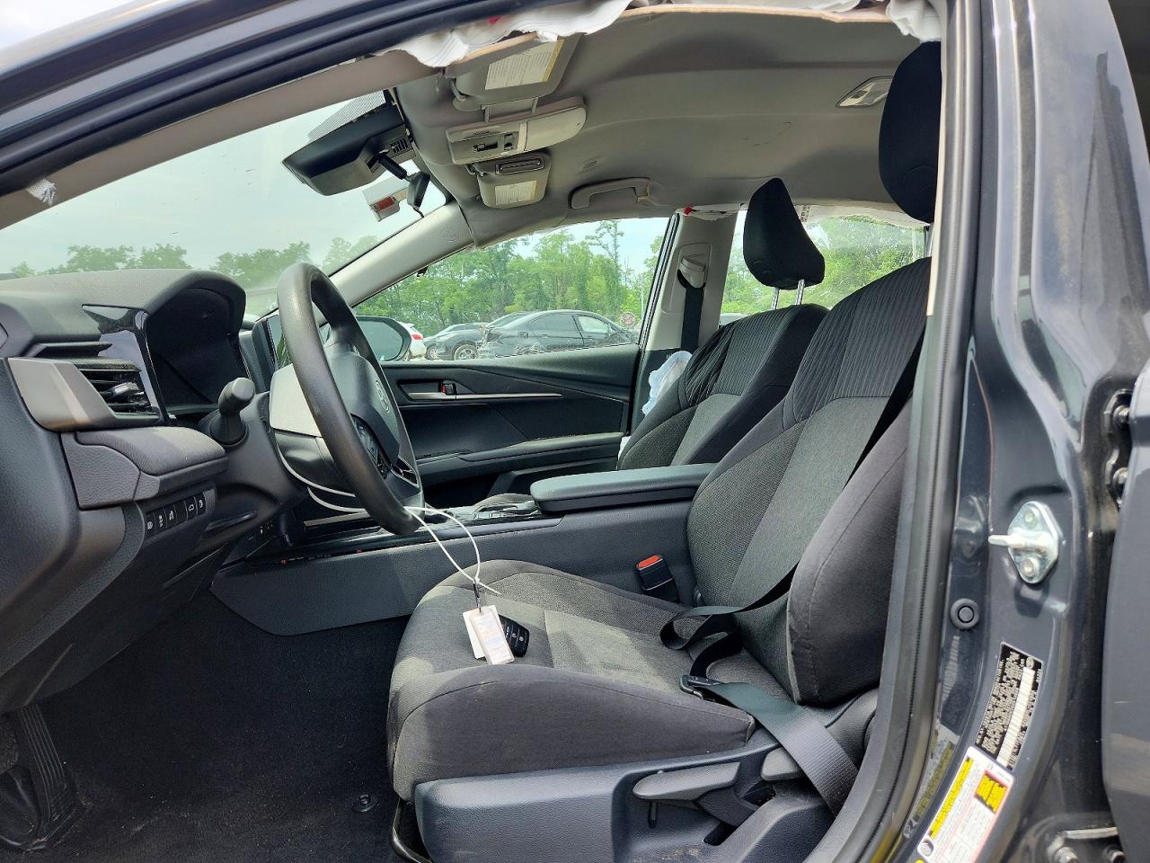 2025 TOYOTA CAMRY