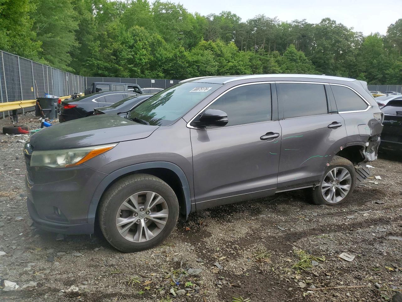 2015 TOYOTA HIGHLANDER