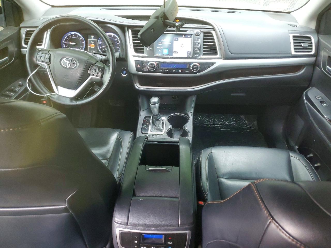 2015 TOYOTA HIGHLANDER