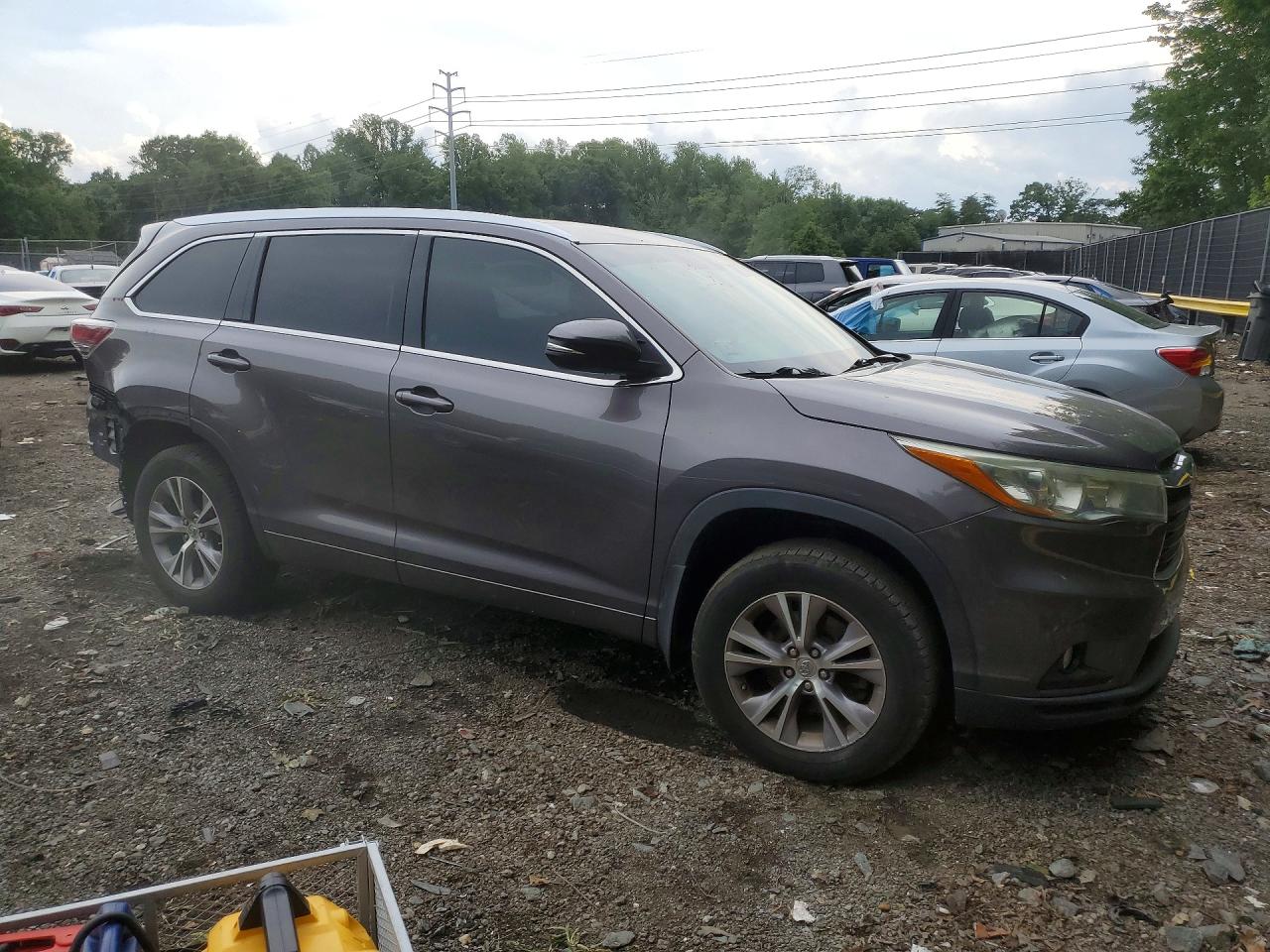 2015 TOYOTA HIGHLANDER