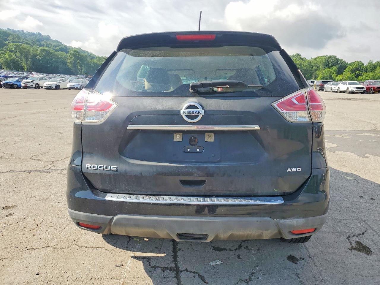 2015 NISSAN ROGUE