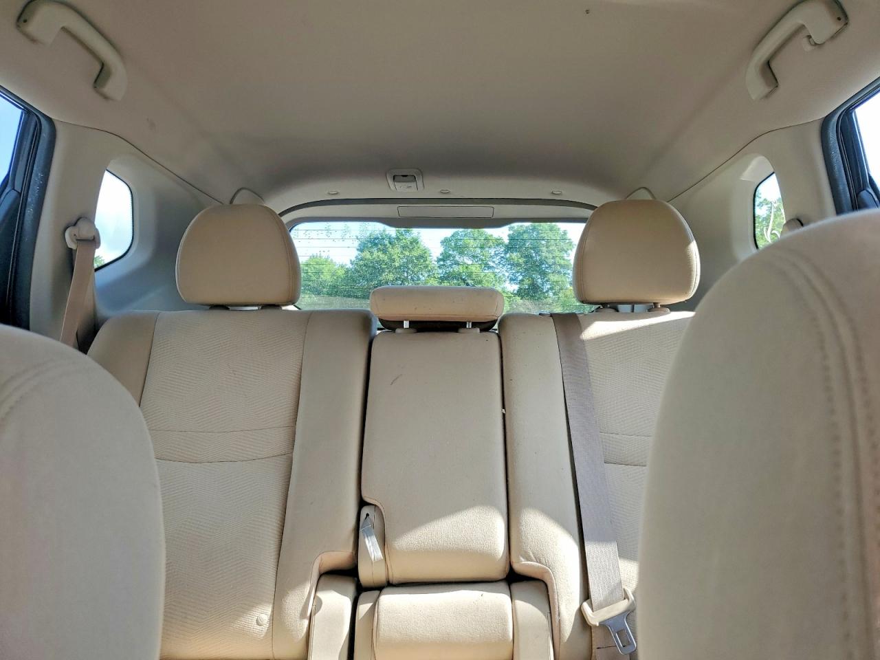 2015 NISSAN ROGUE