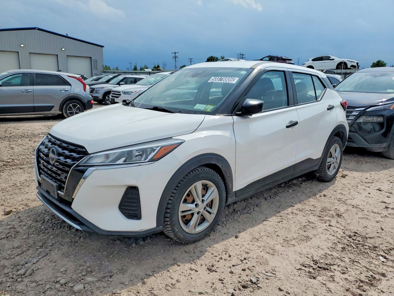 2022 NISSAN KICKS