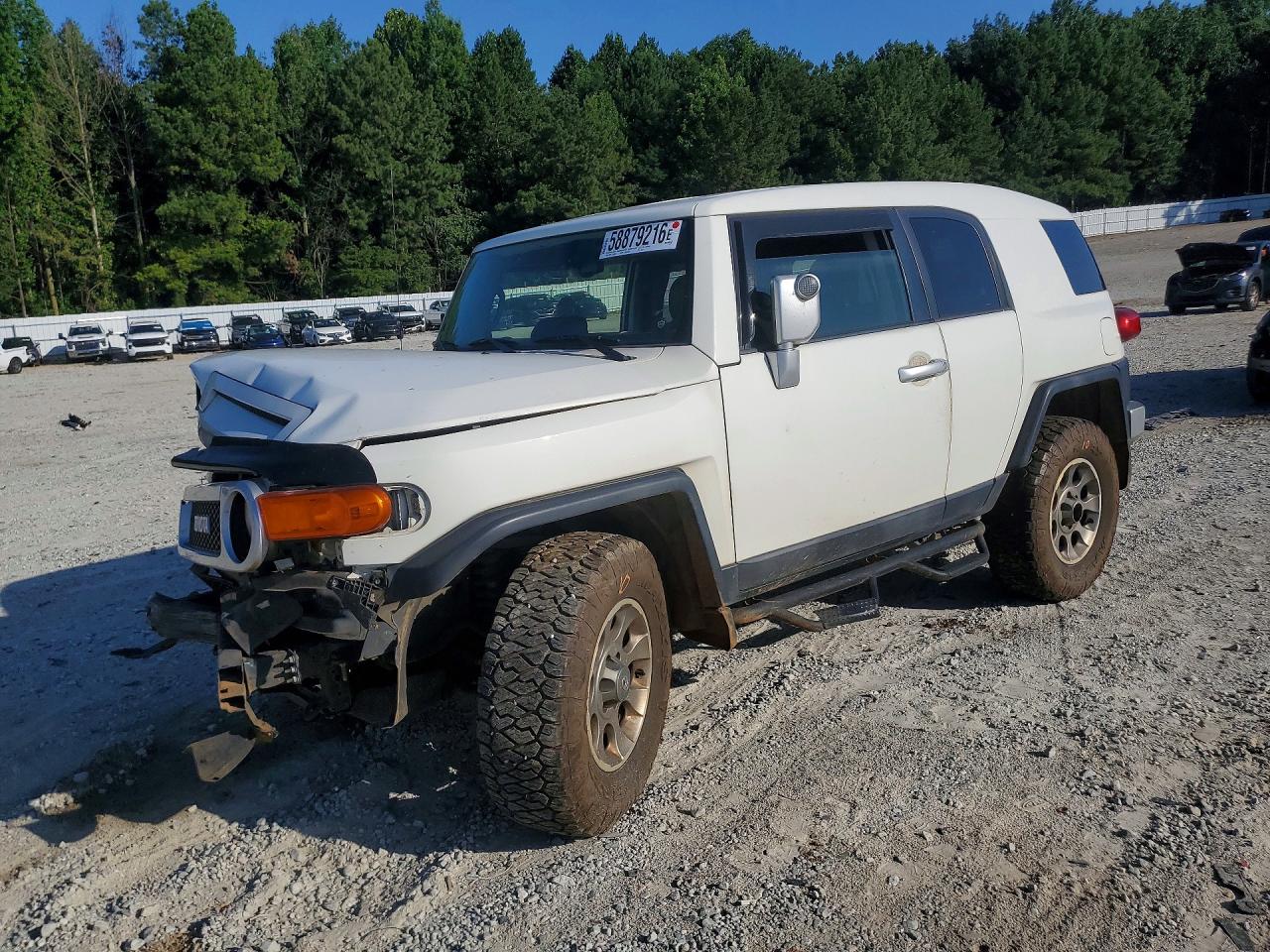 2012 TOYOTA FJ CRUISER