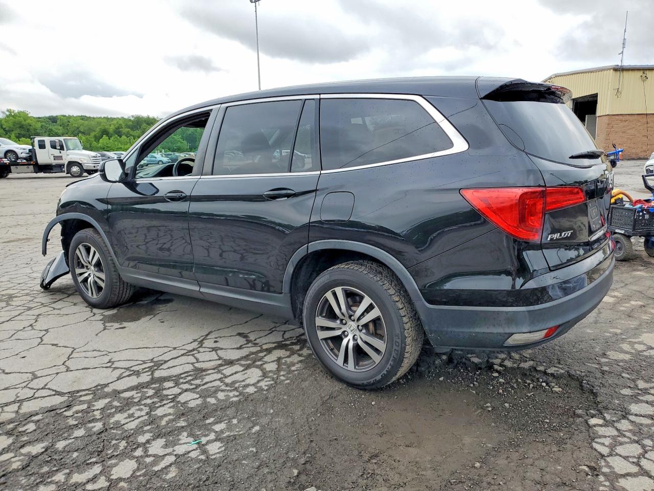 2017 HONDA PILOT