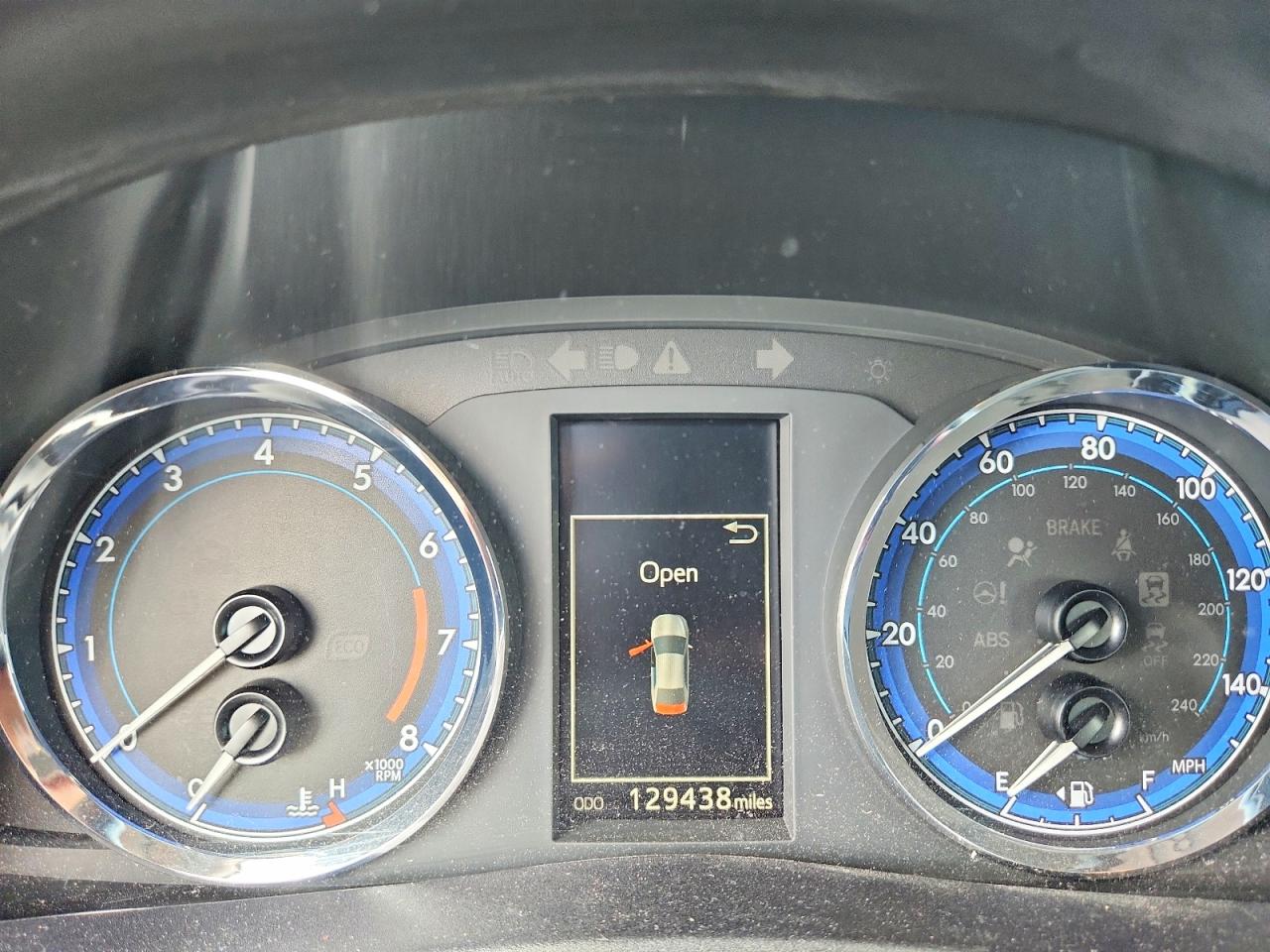 2018 TOYOTA COROLLA