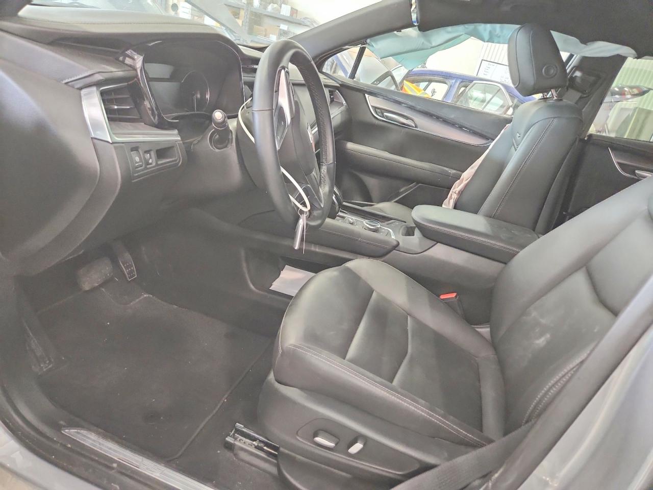 2025 CADILLAC XT5