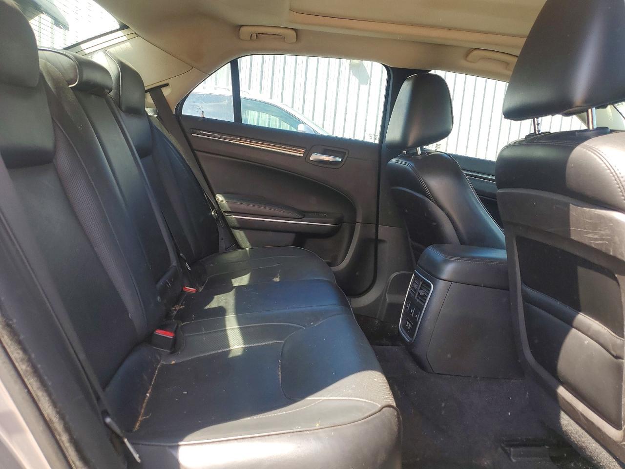 2015 CHRYSLER 300
