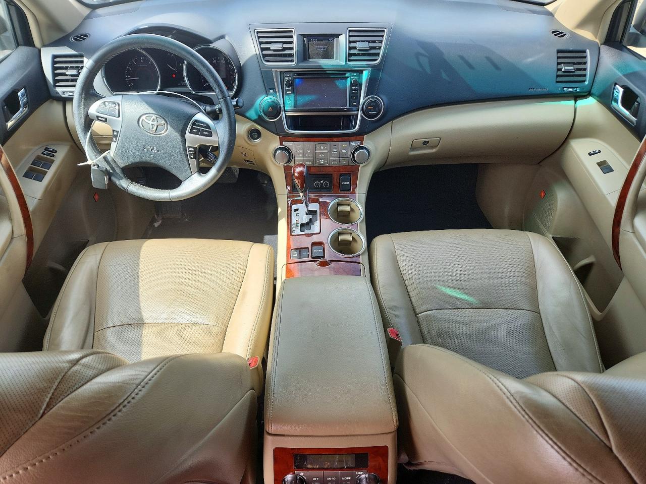 2013 TOYOTA HIGHLANDER