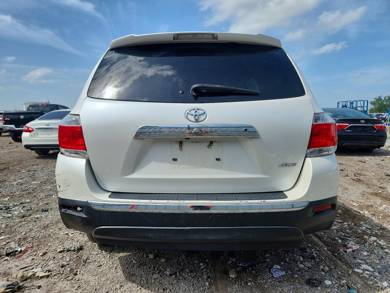 2013 TOYOTA HIGHLANDER