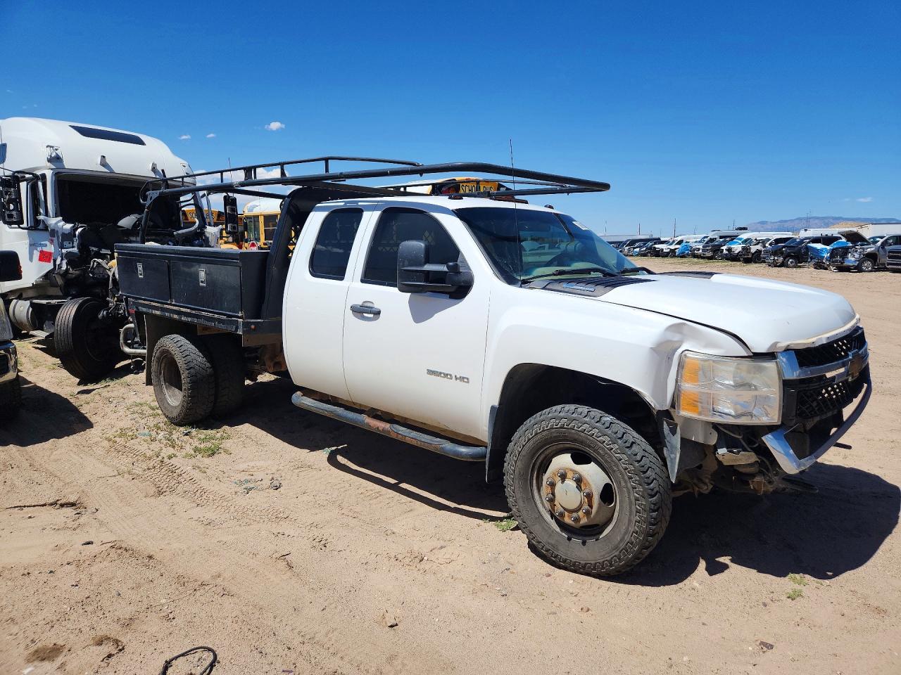 2011 CHEVROLET SILVERADO