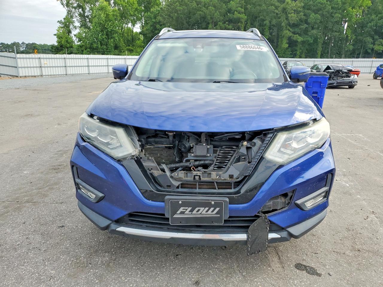 2017 NISSAN ROGUE