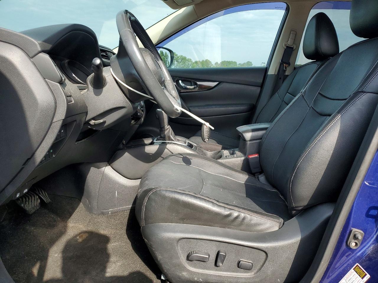 2017 NISSAN ROGUE
