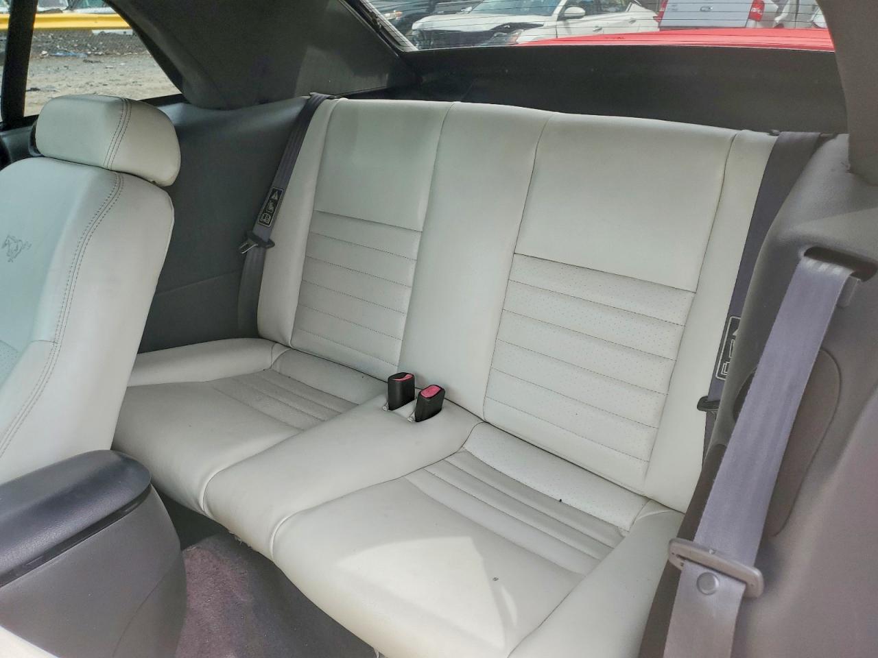 2000 FORD MUSTANG