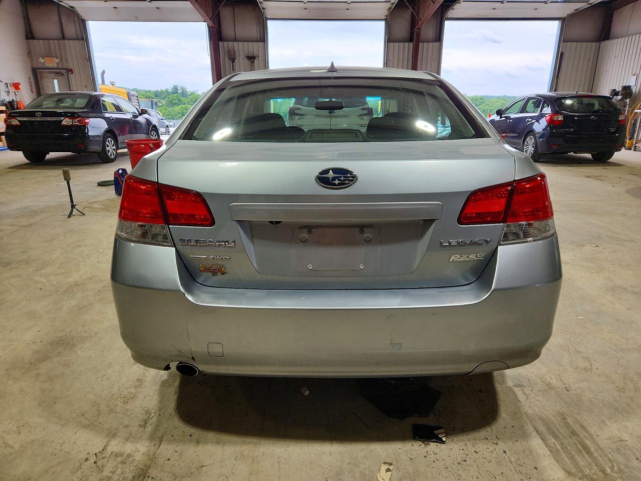 2014 SUBARU LEGACY