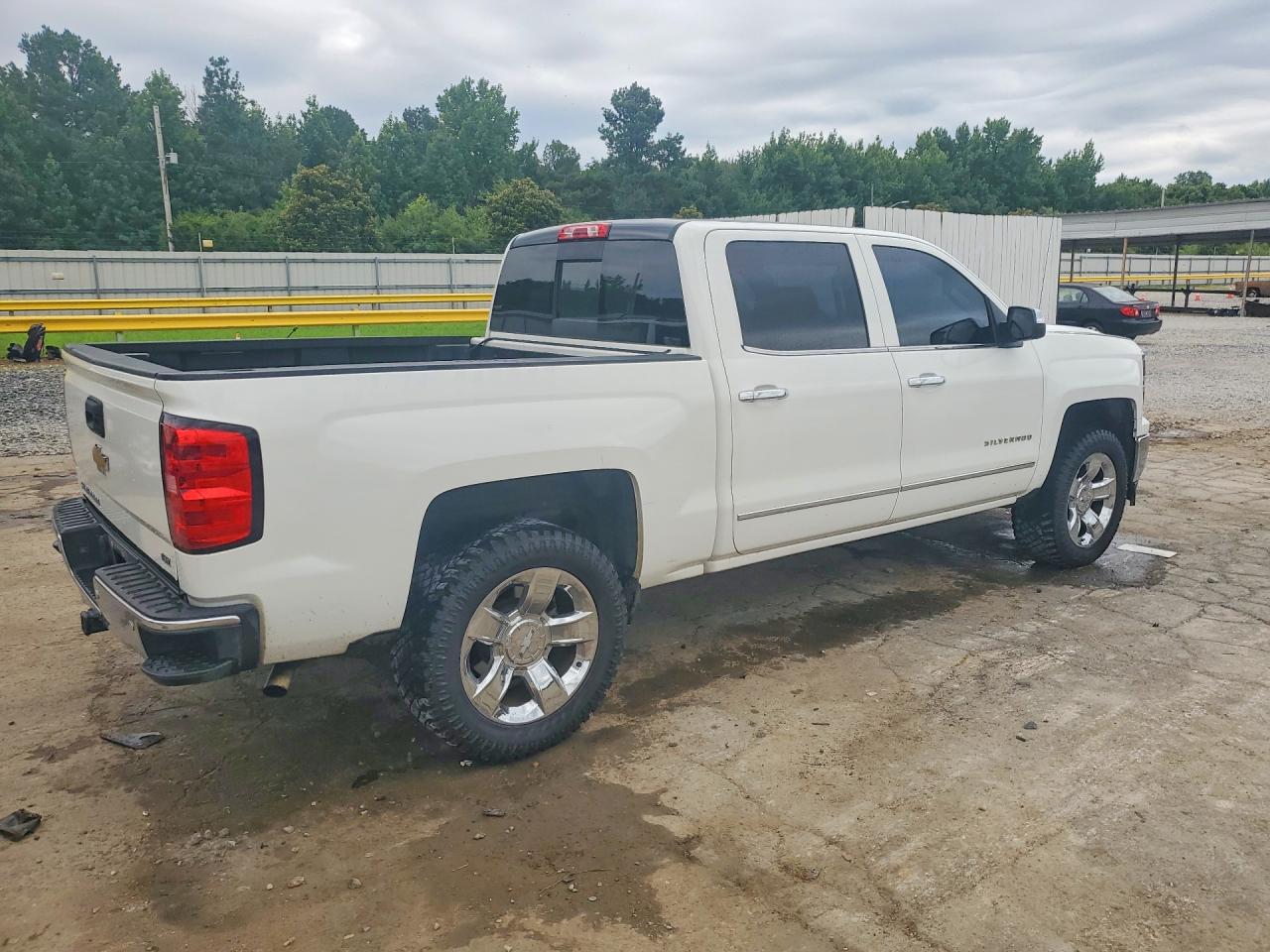 2015 CHEVROLET SILVERADO