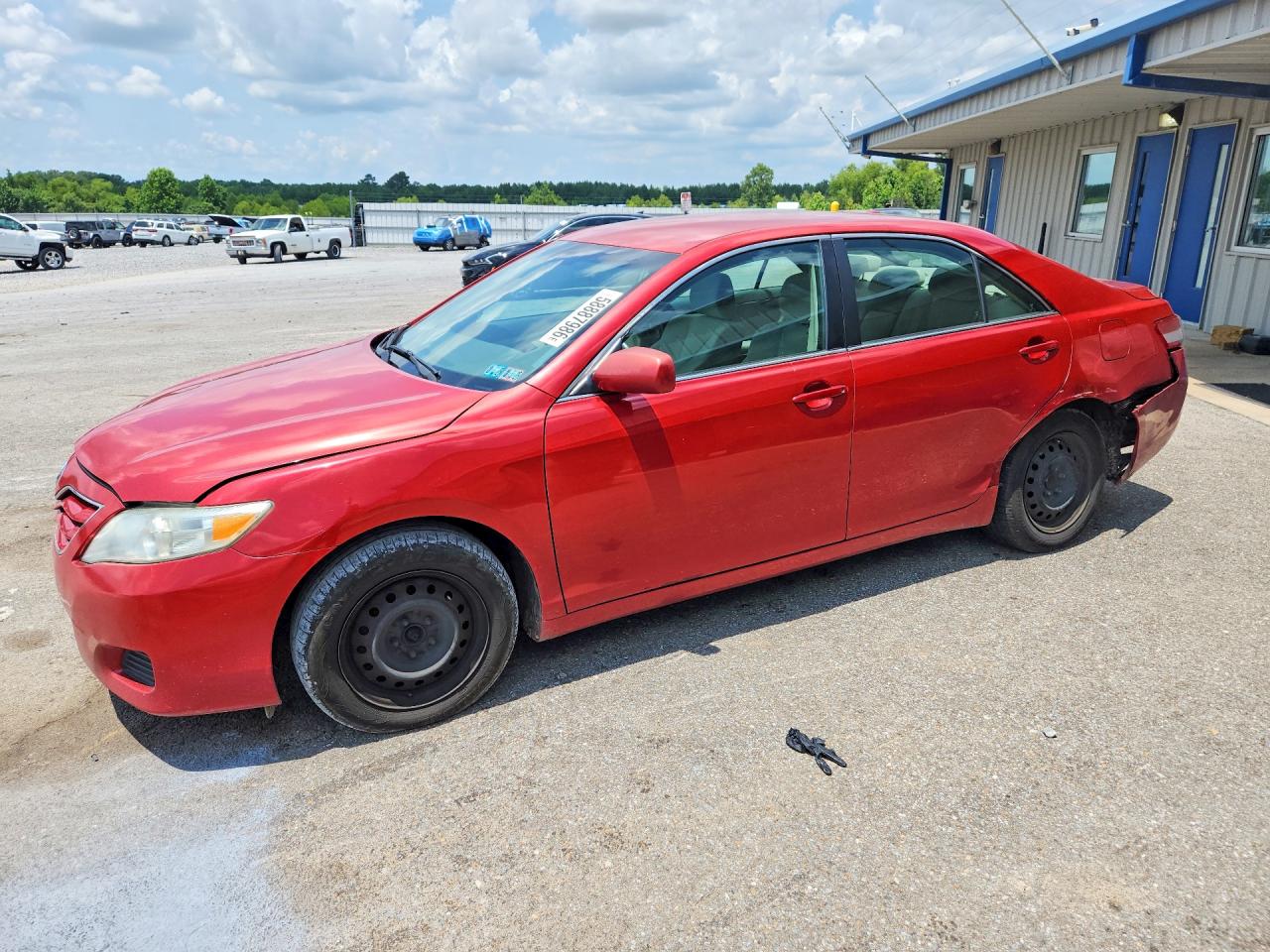 2011 TOYOTA CAMRY