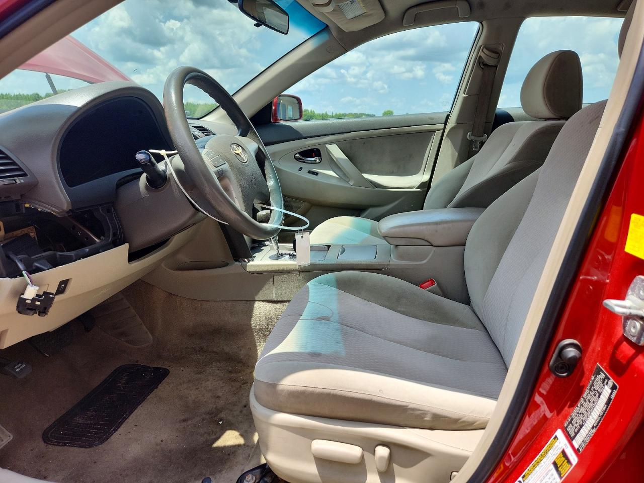 2011 TOYOTA CAMRY