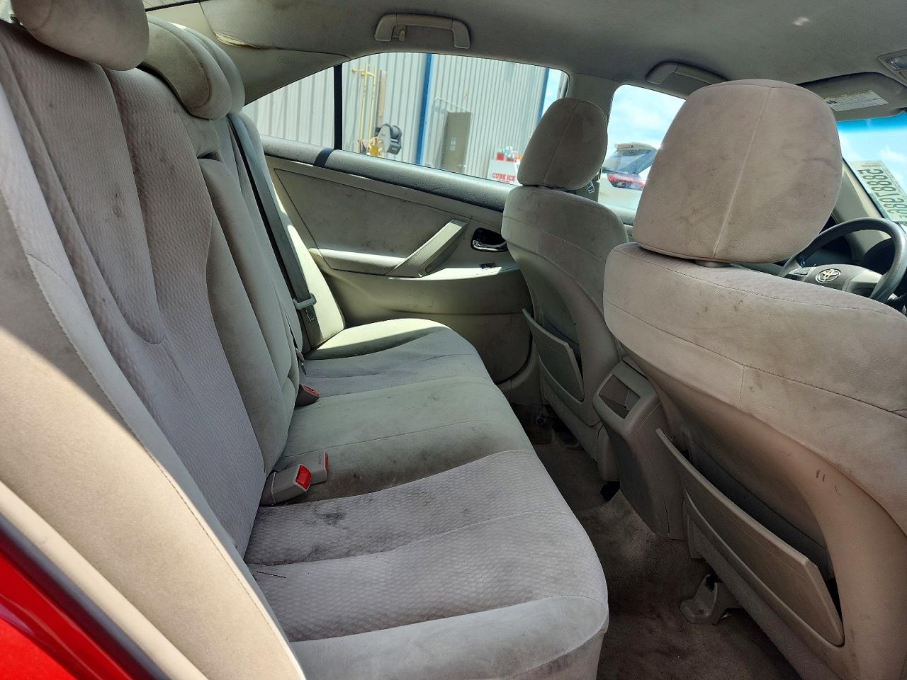 2011 TOYOTA CAMRY