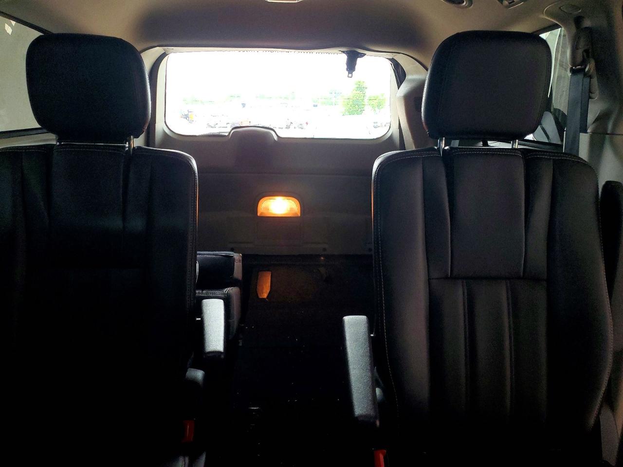 2016 CHRYSLER MINIVAN