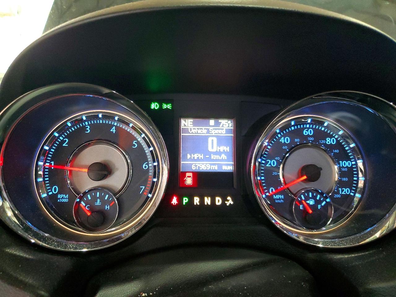 2016 CHRYSLER MINIVAN