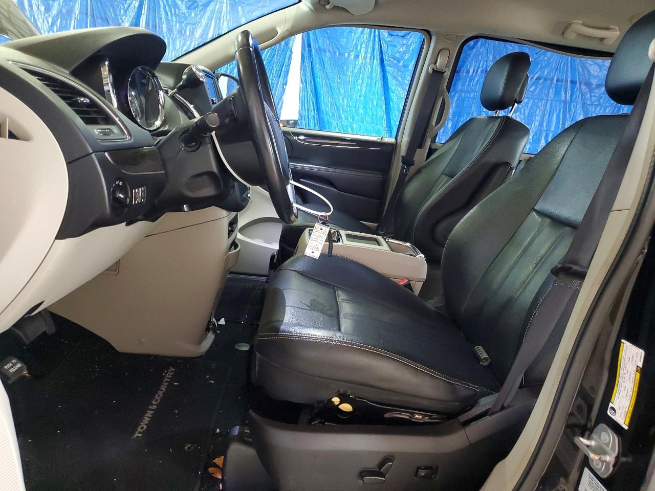2016 CHRYSLER MINIVAN