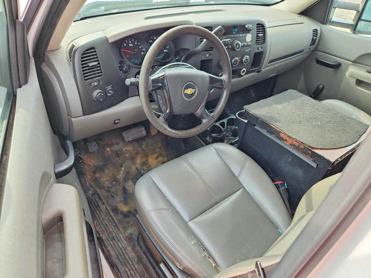 2013 CHEVROLET SILVERADO
