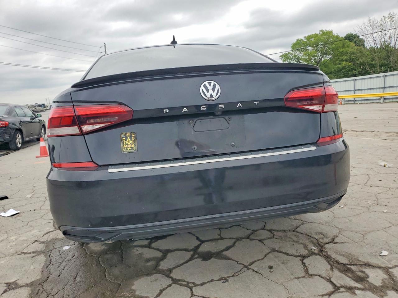 2020 VOLKSWAGEN PASSAT