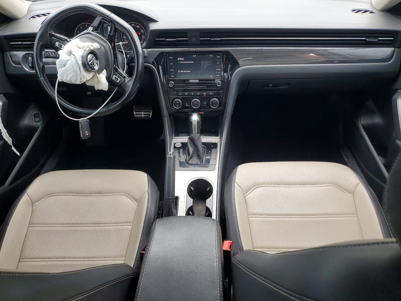 2020 VOLKSWAGEN PASSAT