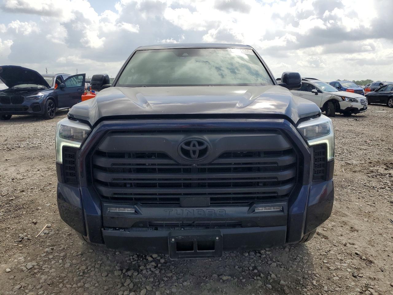 2026 TOYOTA TUNDRA