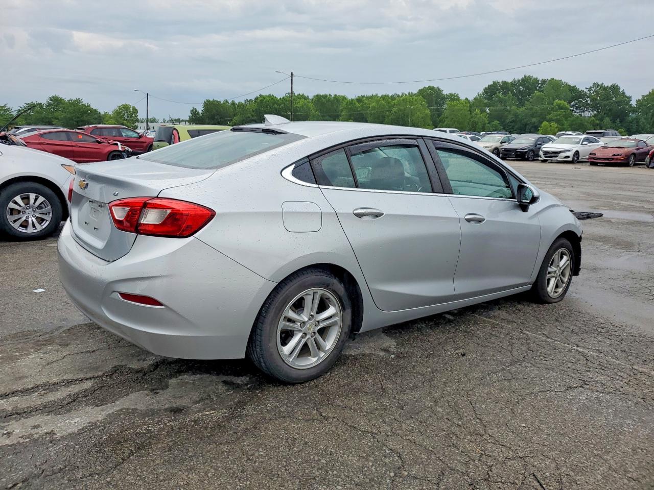 2018 CHEVROLET CRUZE