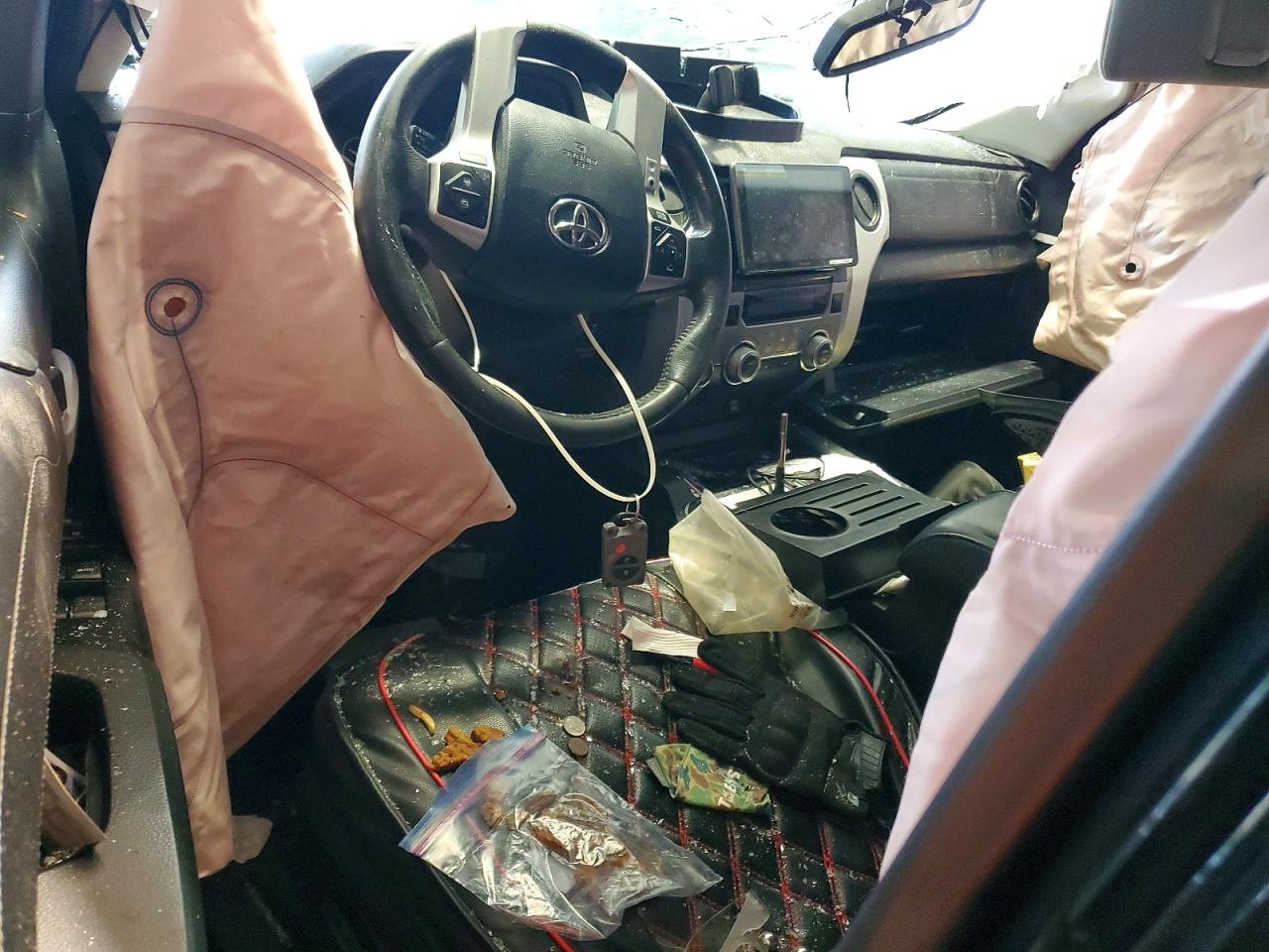 2017 TOYOTA TUNDRA