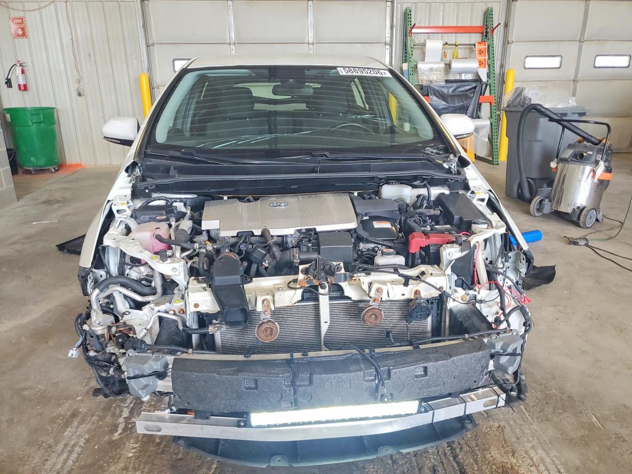 2017 TOYOTA PRIUS