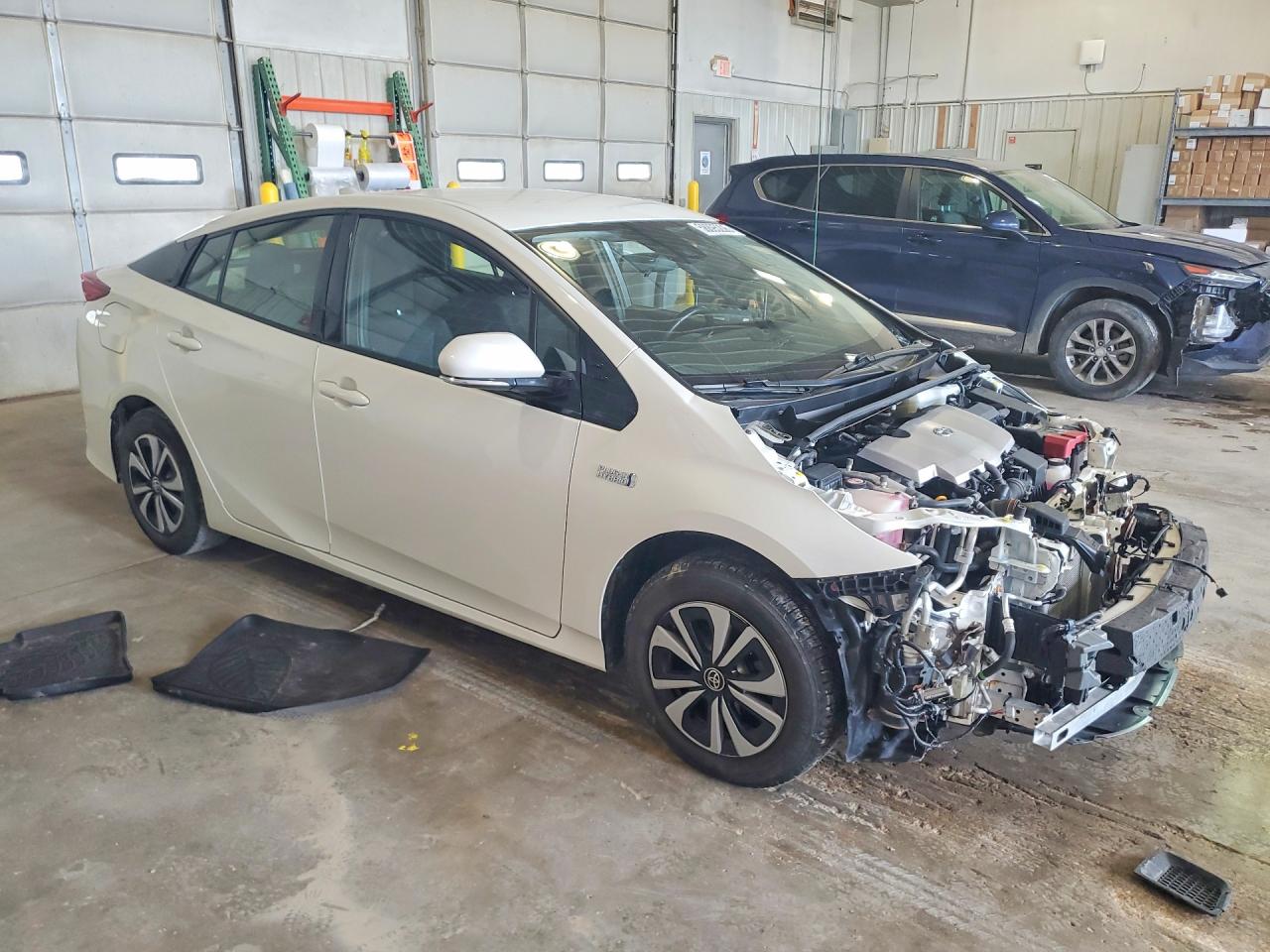 2017 TOYOTA PRIUS