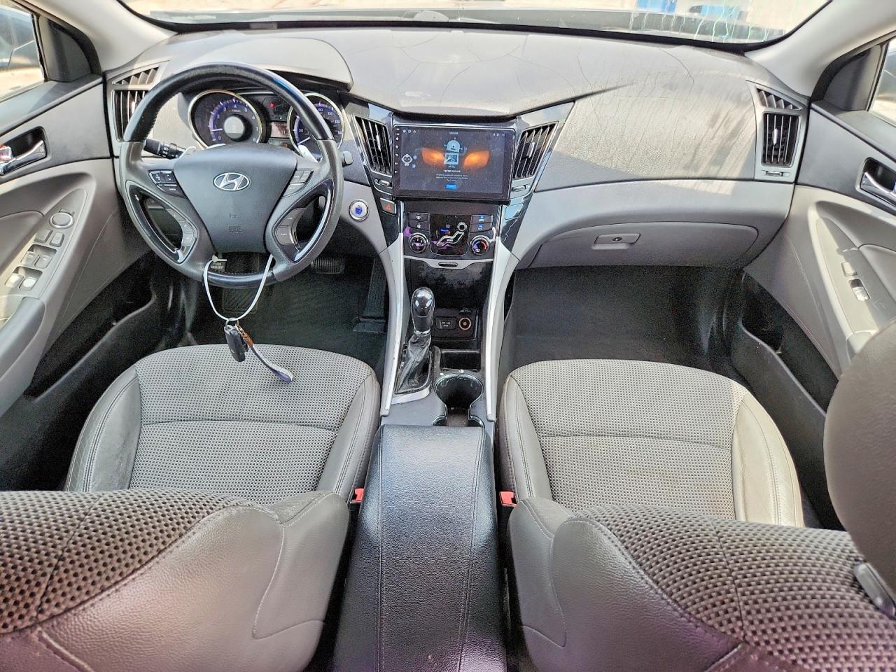 2012 HYUNDAI SONATA