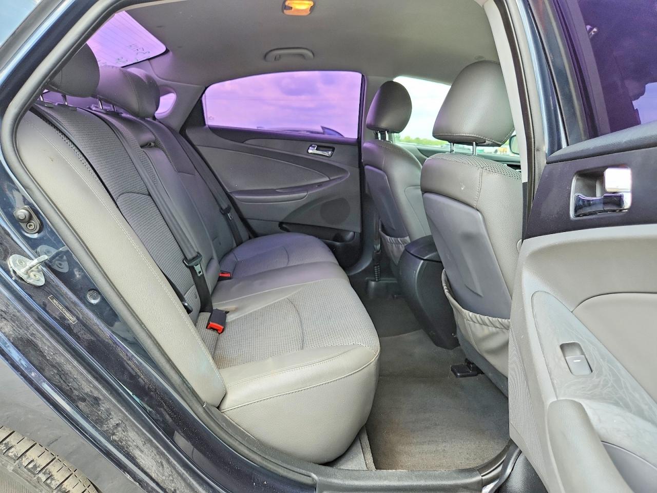 2012 HYUNDAI SONATA